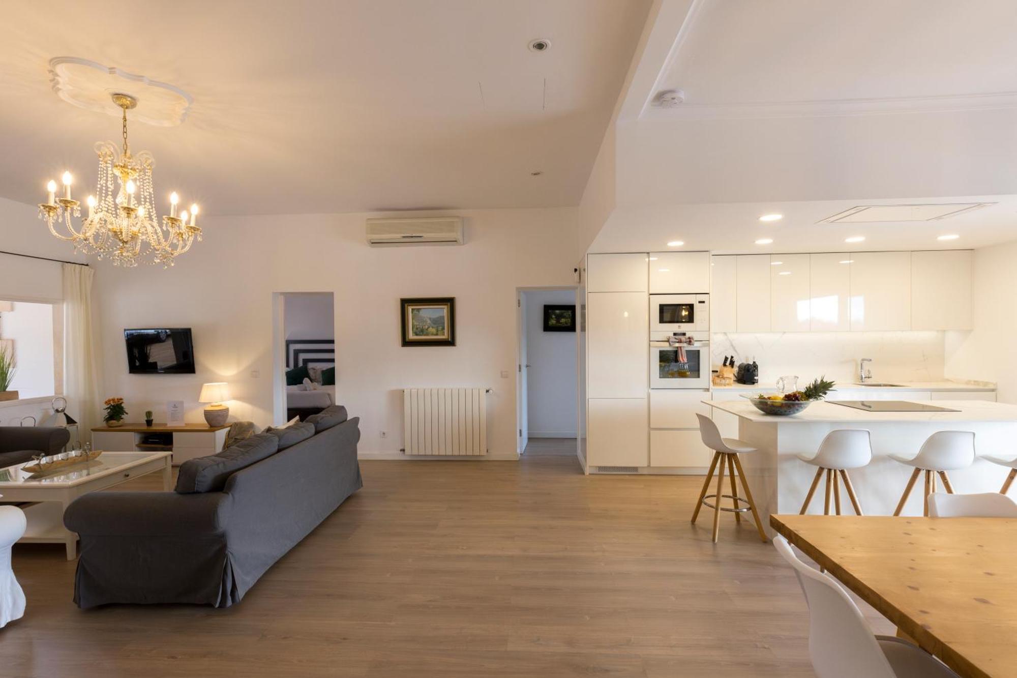 אלקודיה Villa Mestral מראה חיצוני תמונה